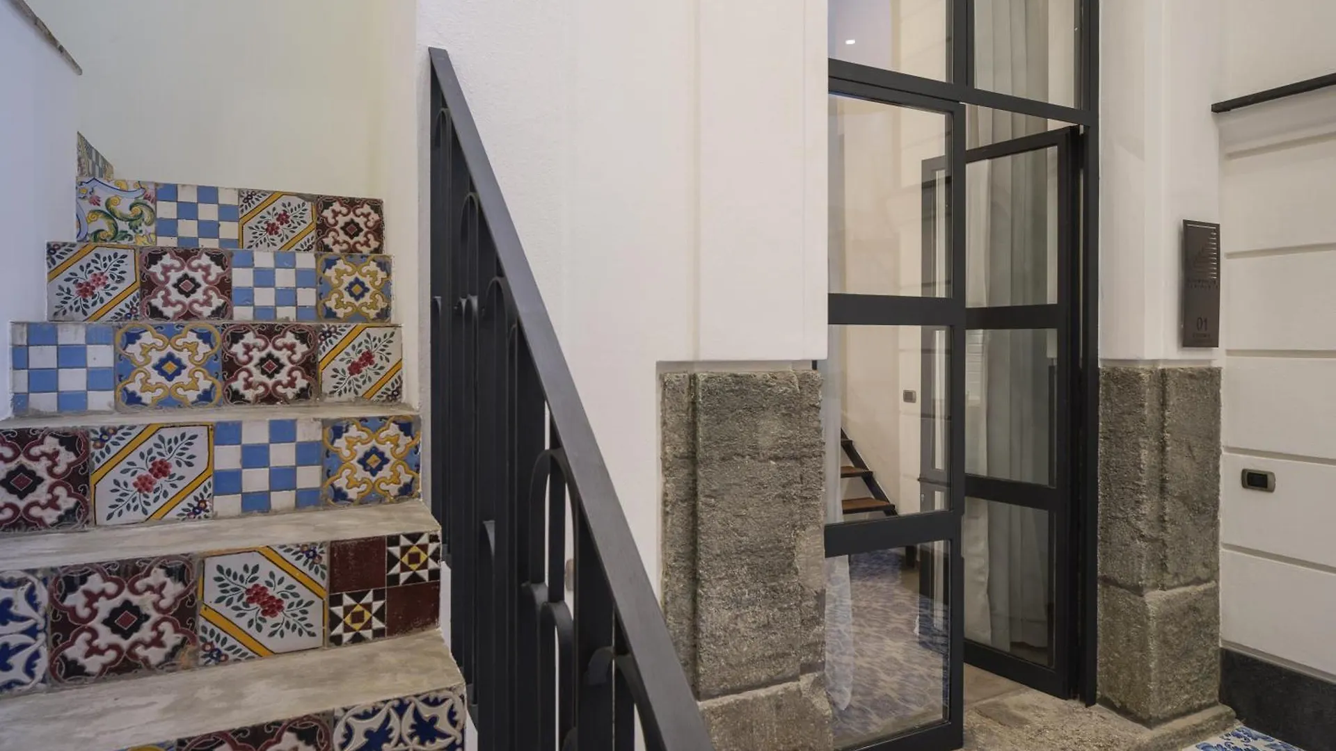 Residenzascalenapoletane Bed & Breakfast Naples Italy