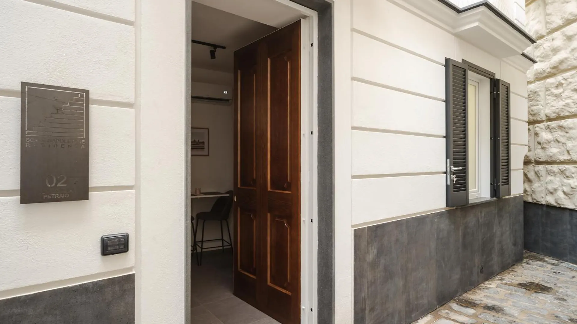 Residenzascalenapoletane Bed & Breakfast Naples Italy